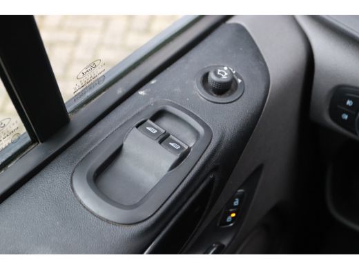 Ford Transit Custom 300 2.0 TDCI L2H1 LIMITED | APPLE CARPLAY | XENON | CAMERA | TREKHAAK | CRUISE | LMV ActivLease financial lease