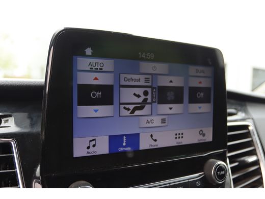 Ford Transit Custom 300 2.0 TDCI L2H1 LIMITED | APPLE CARPLAY | XENON | CAMERA | TREKHAAK | CRUISE | LMV ActivLease financial lease
