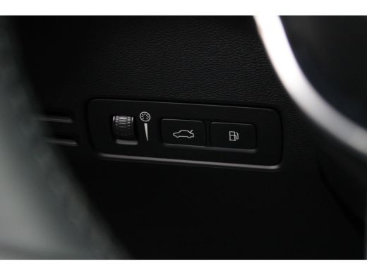 Volvo  XC40 Recharge T4 Plus Bright | Camera | Stoel/Stuurverwarming | 19 Inch i.c.m. All-Seasonbanden | Elek... ActivLease financial lease