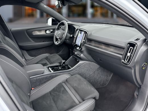 Volvo  XC40 Single Motor Extended Range Plus 82 kWh | 20" | Nubuck Microtech | Getint glas ActivLease financial lease