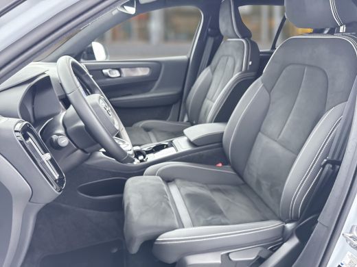 Volvo  XC40 Single Motor Extended Range Plus 82 kWh | 20" | Nubuck Microtech | Getint glas ActivLease financial lease