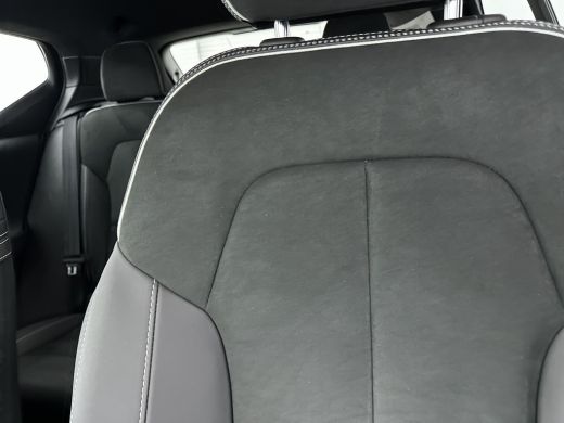 Volvo  XC40 Single Motor Extended Range Plus 82 kWh | 20" | Nubuck Microtech | Getint glas ActivLease financial lease