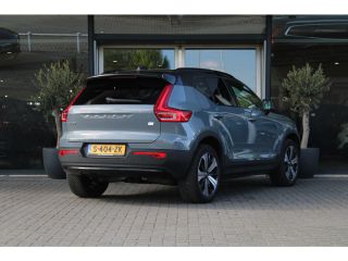 Volvo  XC40 Recharge Core | Climate-Pack: Warmtepomp | Stoelverwarming | Getint Glas | 19 inch i.c.m. All Sea...