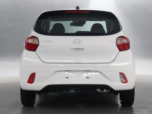 Hyundai i10 1.0 Comfort Smart 5-zits | Automaat | Direct uit voorraad leverbaar | nu met € 1000,- smart bonus... ActivLease financial lease