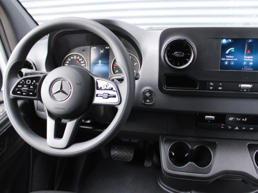 Mercedes Sprinter 317 1.9 CDI L3H2 170PK AUT Trekhaak, achteruitrijcamera, LED, cruise control, navigatie, bijrijde... ActivLease financial lease