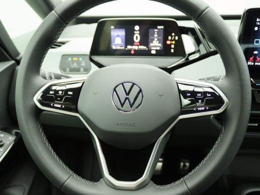 Volkswagen ID.3 Pro 58 kWh 204PK Warmtepomp, steunhaak, achteruitrijcamera, stuur/stoelverwarming, keyless, alarm... ActivLease financial lease