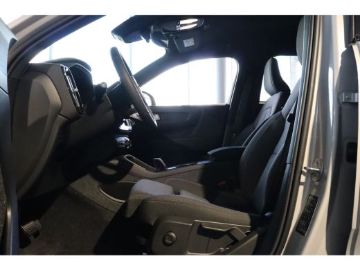 Volvo  XC40 Single Motor Extended Range Plus | Camera | Keyless Drive | Stoel en Stuurwielverwarming | Warmte... ActivLease financial lease