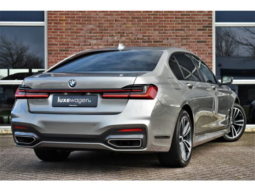 BMW 7 Serie 745Le xDrive M-Sport LoungePack B&W Skylounge TV 4wielbest Softclose ActivLease financial lease