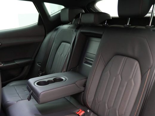 Seat Formentor 1.4 e-Hybrid VZ Black Edition 245PK DSG Panoramadak, trekhaak, leder, achteruitrijcamera, stuur/s... ActivLease financial lease