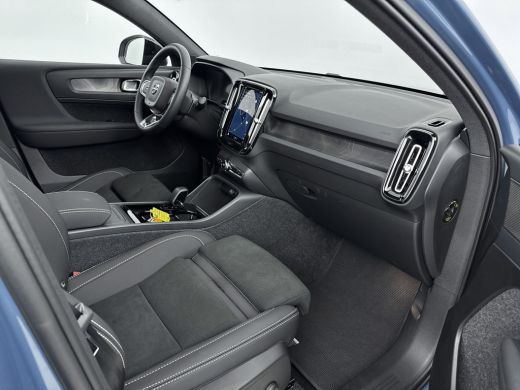 Volvo  C40 SINGLE MOTOR ULTIMATE | 360° Camera | Microtech Nubuck Bekleding | Harman Kardon | 20 Inch met Al... ActivLease financial lease