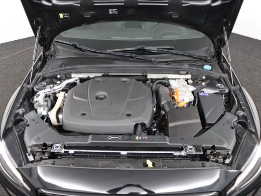 Volvo  S60 Recharge T6 AWD R-Design | Head-Up display | Panoramisch schuif/kanteldak | Adaptieve cruise cont... ActivLease financial lease