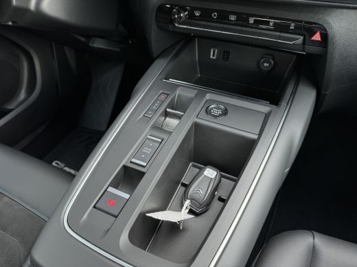 Citroën C5 Aircross 1.2 E-DSC Hybrid | PDC V/A | Camera | Keyless | Stoelverwarming | Cruise Control ActivLease financial lease