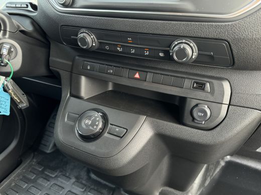 Peugeot Expert 2.0 BlueHDI 145PK Automaat L2 | Black Edition | Cruise Control | Camera | PDC Achter | Navi | Car... ActivLease financial lease