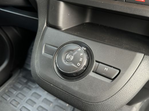 Peugeot Expert 2.0 BlueHDI 145PK Automaat L2 | Black Edition | Cruise Control | Camera | PDC Achter | Navi | Car... ActivLease financial lease
