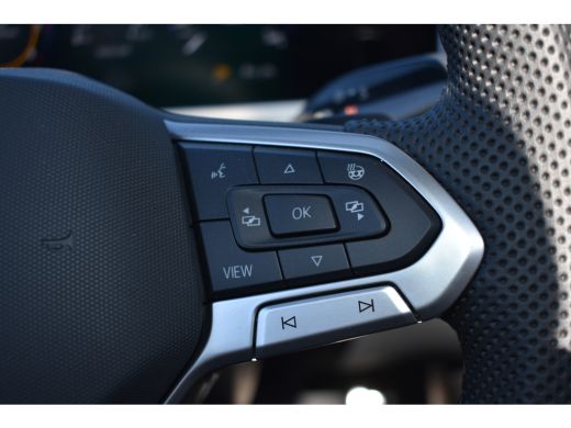 Volkswagen Passat Variant Volkswagen 1.5 eTSI 150PK DSG-7 R-Line | PANORAMADAK | SPORTSTOELEN ActivLease financial lease