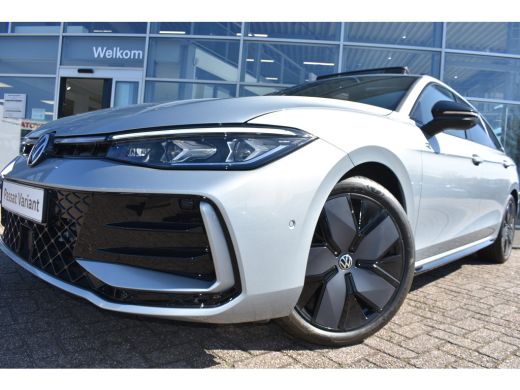 Volkswagen Passat Variant Volkswagen 1.5 eTSI 150PK DSG-7 R-Line | PANORAMADAK | SPORTSTOELEN ActivLease financial lease