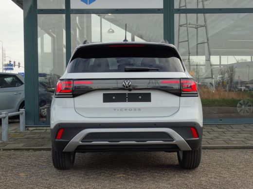 Volkswagen T-Cross 1.0 TSI 95 5MT Life Edition Zijruiten achter en achterruit getint 65% lichtabsorberend | Parkeers... ActivLease financial lease