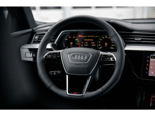 Audi Q8 Sportback e-tron 55 quattro 408 1AT S edition Automatisch | Privacy glas (donker getint) | Elektrisch verstelbaar ... ActivLease financial lease