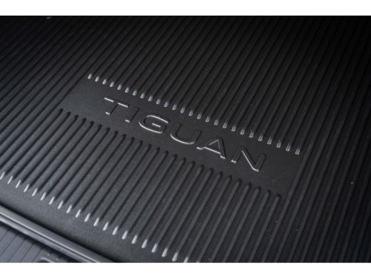Volkswagen Tiguan Volkswagen R-Line Business | Inclusief € 2000,- inruilvoordeel Inclusief € 2000,- inruilvoordeel ... ActivLease financial lease