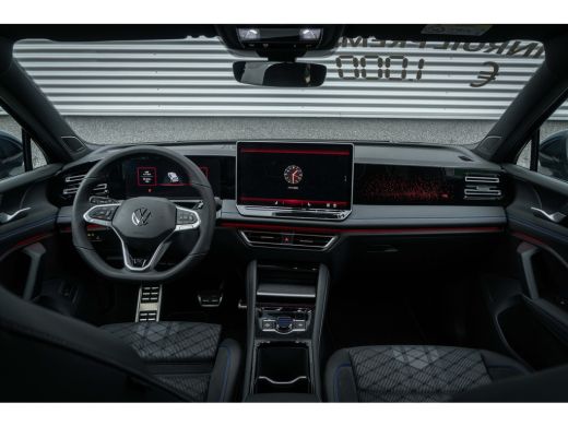 Volkswagen Tiguan Volkswagen R-Line Business | Inclusief € 2000,- inruilvoordeel Inclusief € 2000,- inruilvoordeel ... ActivLease financial lease