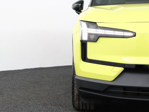 Volvo  EX30 Single Motor Extended Range Plus 69 kWh Direct leverbaar! | Stoel en Stuurverwarming | ActivLease financial lease