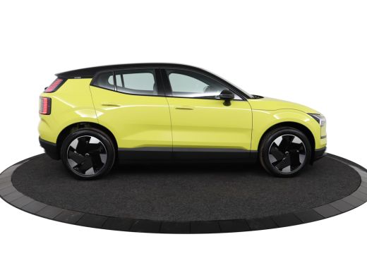 Volvo  EX30 Single Motor Extended Range Plus 69 kWh Direct leverbaar! | Stoel en Stuurverwarming | ActivLease financial lease