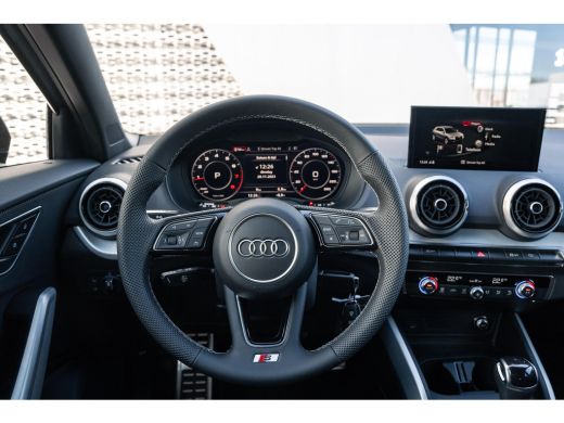 Audi Q2 35 TFSI 150 S tronic S edition Automaat | Audi soundsystem | S line-interieur met sportstoelen en... ActivLease financial lease