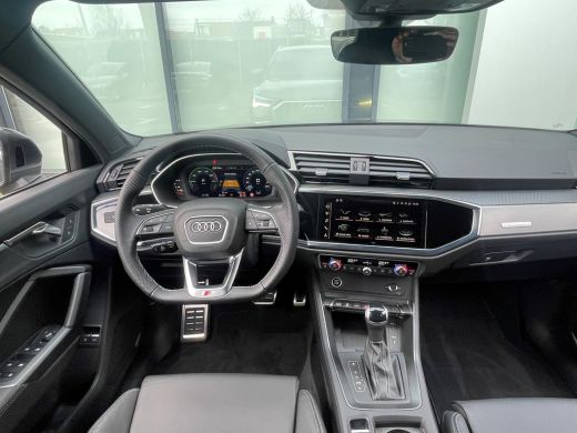 Audi Q3 45 TFSI e 245 S tronic S edition Automaat | Aut. dimmende binnenspiegel | LED-koplampen | Comfort... ActivLease financial lease