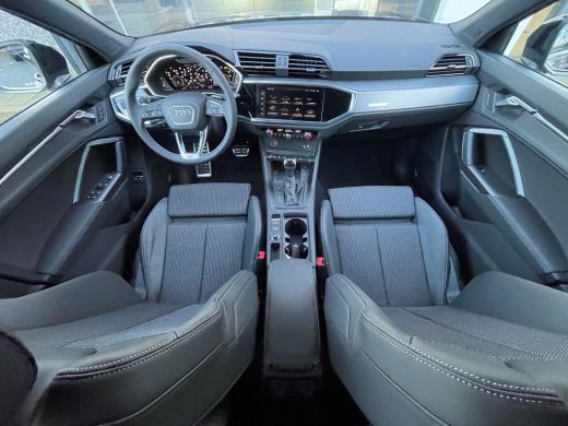 Audi Q3 Sportback 45 TFSI e 245 S tronic S edition Automaat | Adaptive cruise control | Achteruitrijcamera | Privac... ActivLease financial lease