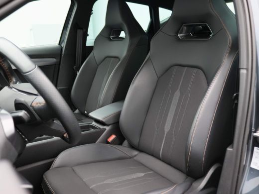 Seat Formentor 1.4 e-Hybrid VZ Performance 245PK DSG Panoramadak, 360 gr. camera, stuur/stoelverwarming, side as... ActivLease financial lease