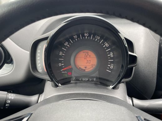 Peugeot 108 1.0 e-VTi Allure l Achteruitrijcamera l DAB l Navigatie l Climate control l 15" Lichtmetalen velg... ActivLease financial lease