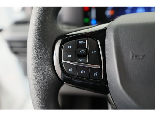 Ford Transit Custom 320 2.0 TDCI L2H1 Trend Automaat | LED | Camera | Navi By App | ECC | Voorruit Verwarming | Parke... ActivLease financial lease