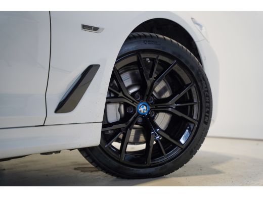 BMW 5 Serie Touring 530e xDrive Business Edition Plus M Sportpakket Aut. ActivLease financial lease