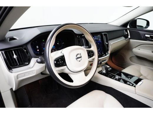 Volvo  V60 T6 Recharge AWD Plus Dark Long Range | Climate Pro Pack | Park Assist Pack | Leder | ActivLease financial lease