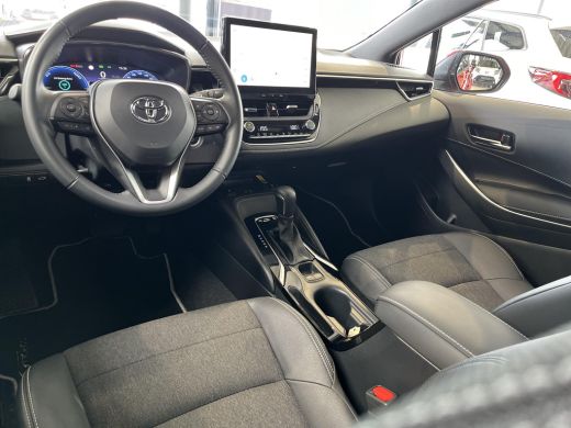 Toyota Corolla Touring Sports 1.8 Hybrid First Edition | All-in prijs | Apple/Android | Parkeersensoren | Navigatie | Elektrisc... ActivLease financial lease