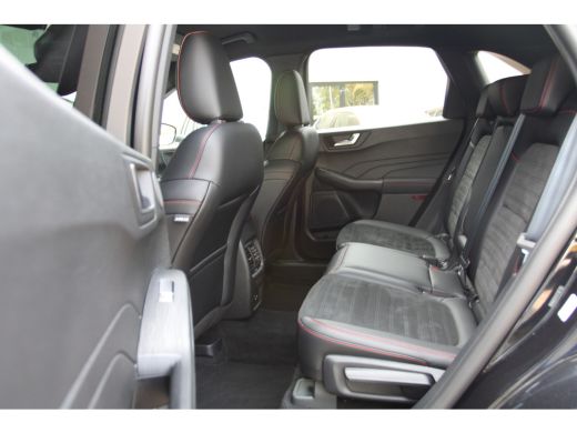 Ford Kuga 1.5 ST-LINE X 150PK ECOBOOST | NAVI | LED | VR-COCKPIT | CRUISE | APPLE CARPLAY | PDC | KEY-LESS ActivLease financial lease