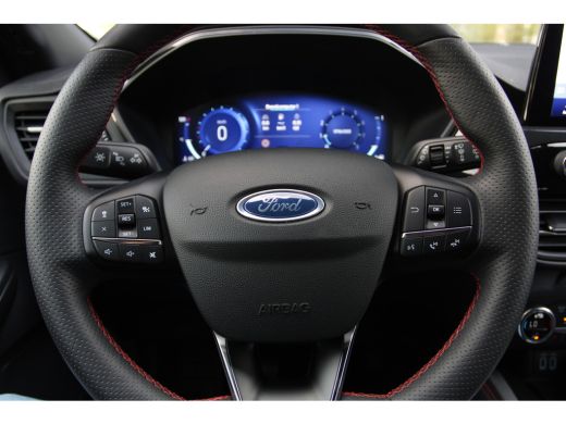 Ford Kuga 1.5 ST-LINE X 150PK ECOBOOST | NAVI | LED | VR-COCKPIT | CRUISE | APPLE CARPLAY | PDC | KEY-LESS ActivLease financial lease