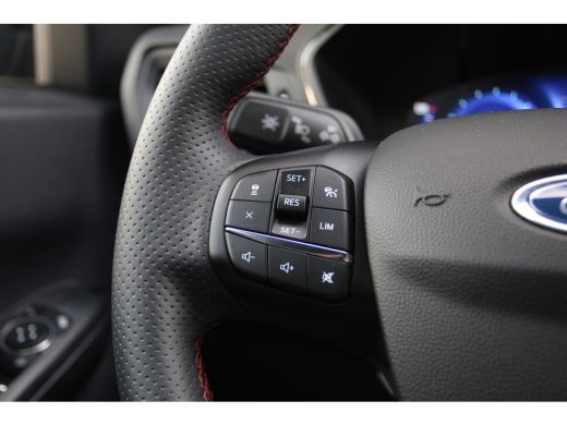 Ford Kuga 1.5 ST-LINE X 150PK ECOBOOST | NAVI | LED | VR-COCKPIT | CRUISE | APPLE CARPLAY | PDC | KEY-LESS ActivLease financial lease