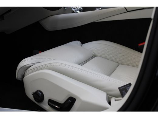 Volvo  V60 T6 350PK AWD Ultra Bright | B&W Audio | Gelam Glas | Massage | Nappa | 20'' | Head Up | Adapt LED ActivLease financial lease