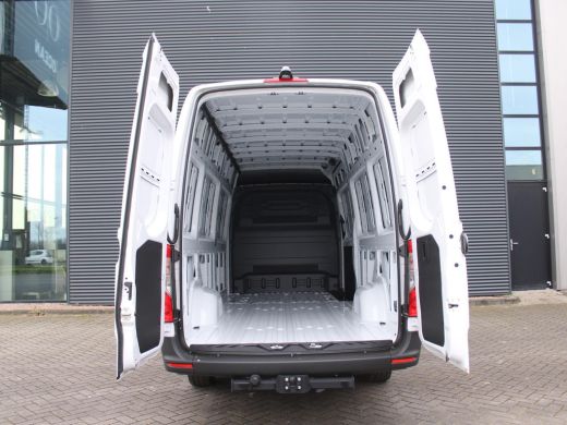 Mercedes Sprinter 317 1.9 CDI L3H2 170PK AUT Trekhaak, achteruitrijcamera, navigatie, cruise control, bijrijdersbank ActivLease financial lease