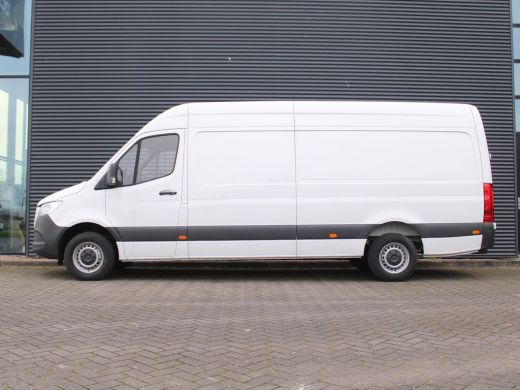 Mercedes Sprinter 317 1.9 CDI L3H2 170PK AUT Trekhaak, achteruitrijcamera, navigatie, cruise control, bijrijdersbank ActivLease financial lease