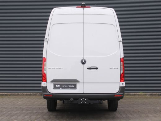 Mercedes Sprinter 317 1.9 CDI L3H2 170PK AUT Trekhaak, achteruitrijcamera, navigatie, cruise control, bijrijdersbank ActivLease financial lease