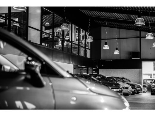 Renault Clio Estate 0.9 TCe Limited Sport (APPLE CARPLAY, NAVIGATIE, GETINT GLAS, KEYLESS, PARKEERSENSOREN, SP... ActivLease financial lease