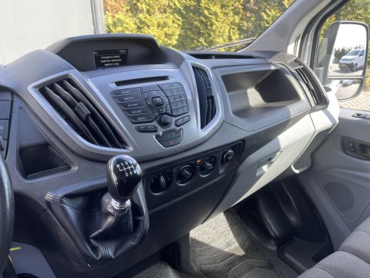 Ford Transit 2.0 TDCI EURO 6 / L2H2 / 1e EIG. / IMPERIAAL / TREKHAAK / AIRCO / CRUISE / 3-ZITS / PDC ActivLease financial lease
