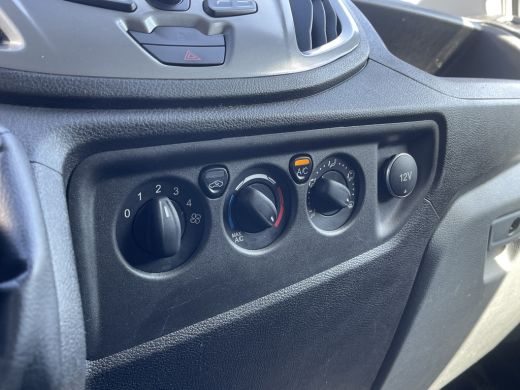 Ford Transit 2.0 TDCI EURO 6 / L2H2 / 1e EIG. / IMPERIAAL / TREKHAAK / AIRCO / CRUISE / 3-ZITS / PDC ActivLease financial lease
