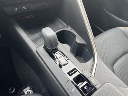 Toyota C-HR Hybrid 200 Première Edition | Navigatie | Apple CarPlay/Android auto | Achteruitrijcamera | Elekt... ActivLease financial lease
