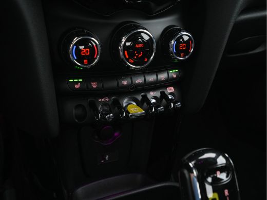 Mini Mini Electric Essential 33 kWh [3-Fase] (INCL-BTW) *FULL-LED | DIGI-COCKPIT | 1/2-LEATHER | CAMERA | KEYLESS | ... ActivLease financial lease
