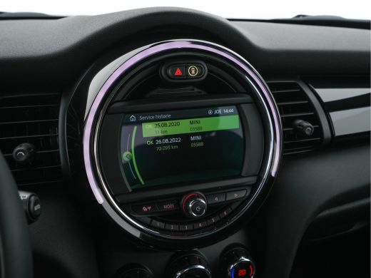 Mini Mini Electric Essential 33 kWh [3-Fase] (INCL-BTW) *FULL-LED | DIGI-COCKPIT | 1/2-LEATHER | CAMERA | KEYLESS | ... ActivLease financial lease