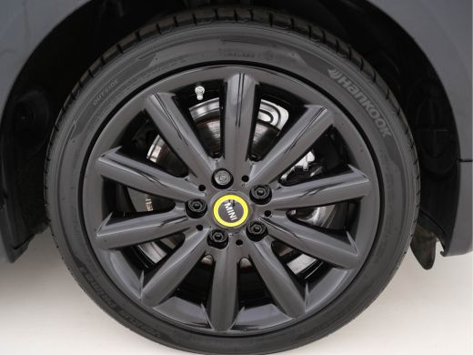 Mini Mini Electric Essential 33 kWh [3-Fase] (INCL-BTW) *FULL-LED | DIGI-COCKPIT | 1/2-LEATHER | CAMERA | KEYLESS | ... ActivLease financial lease