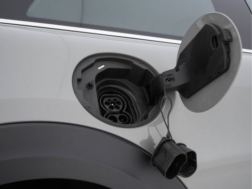 Mini Mini Electric Essential 33 kWh [3-Fase] (INCL-BTW) *FULL-LED | DIGI-COCKPIT | 1/2-LEATHER | CAMERA | KEYLESS | ... ActivLease financial lease